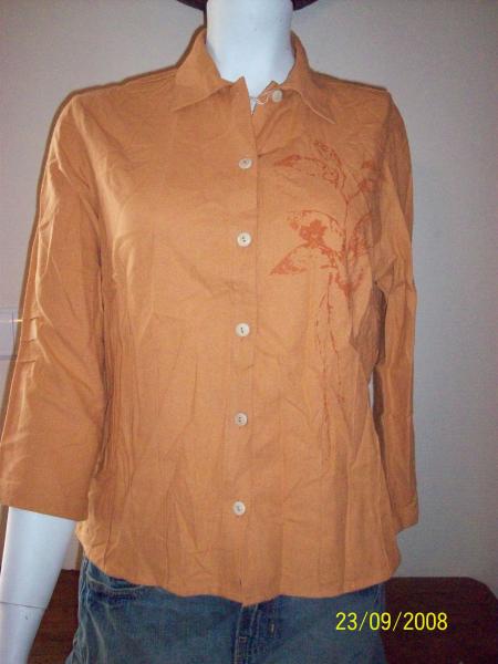 0005-chemisier orange taille 1-3